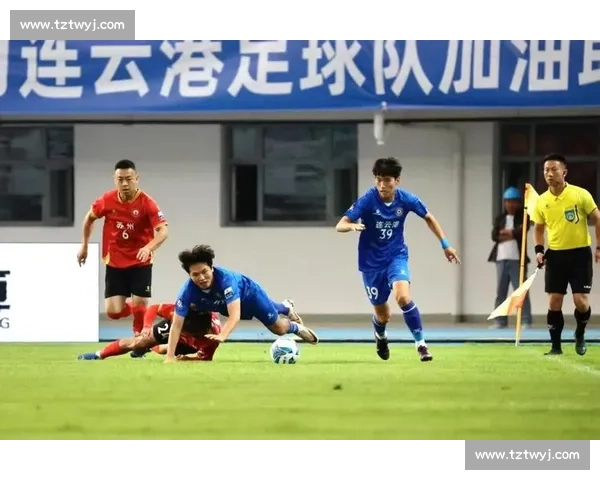 2.5 万球迷见证!连云港 1-1 绝平苏州,争议绝杀被吹引热议 2.5 万球迷见证!连云港 1-1 绝平苏州,争议绝杀被吹引热议